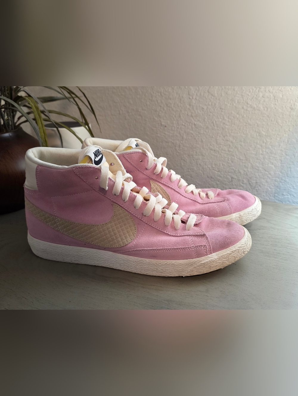 Nike Blazer Mid Premium Vintage QS  "Prism Pink/Sand Dune-Sail"  Size 10